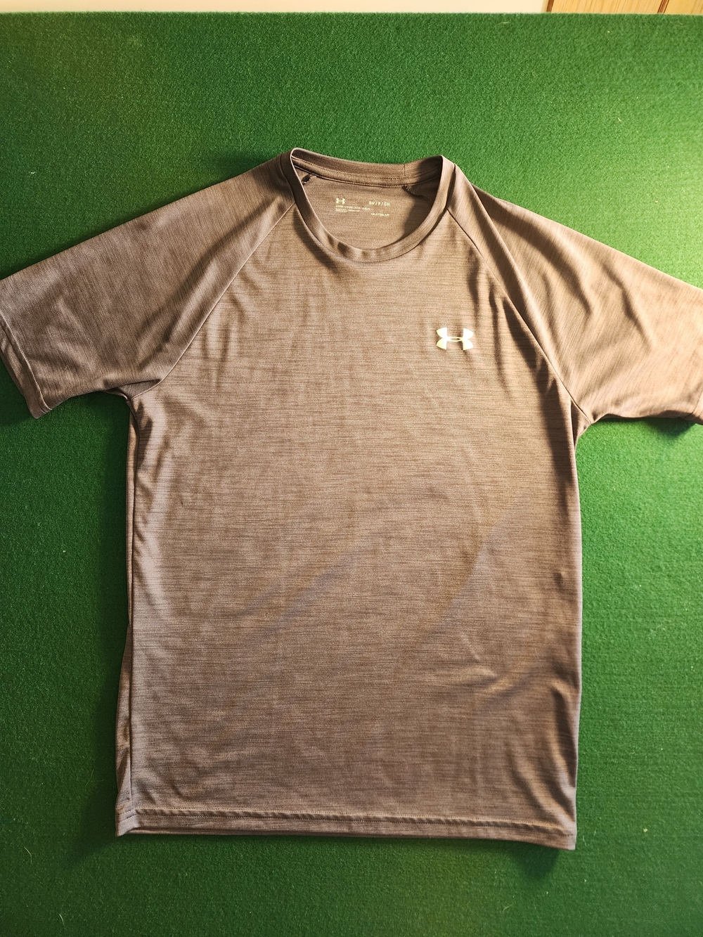 Under Armour Men’s Gray Performance Short-Sleeve Tee